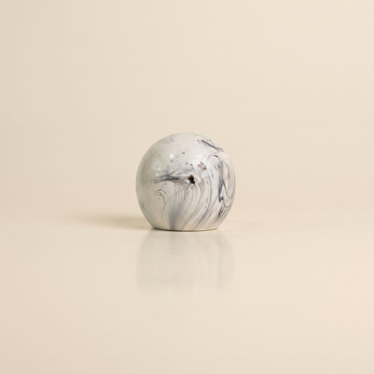Marble Round White Black